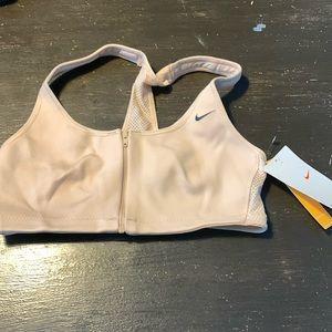 Nike front zip mesh back sports bra. NWT . Retail 40